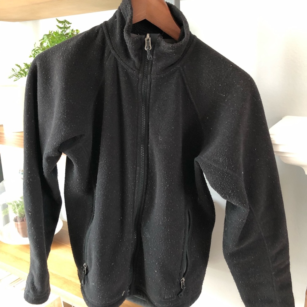 REI - women’s black fleece jacket